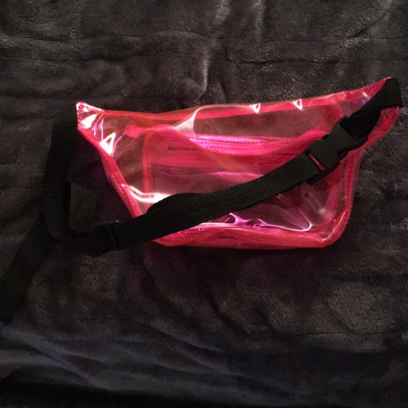 NWOT neon pink fanny pack - Picture 3 of 3